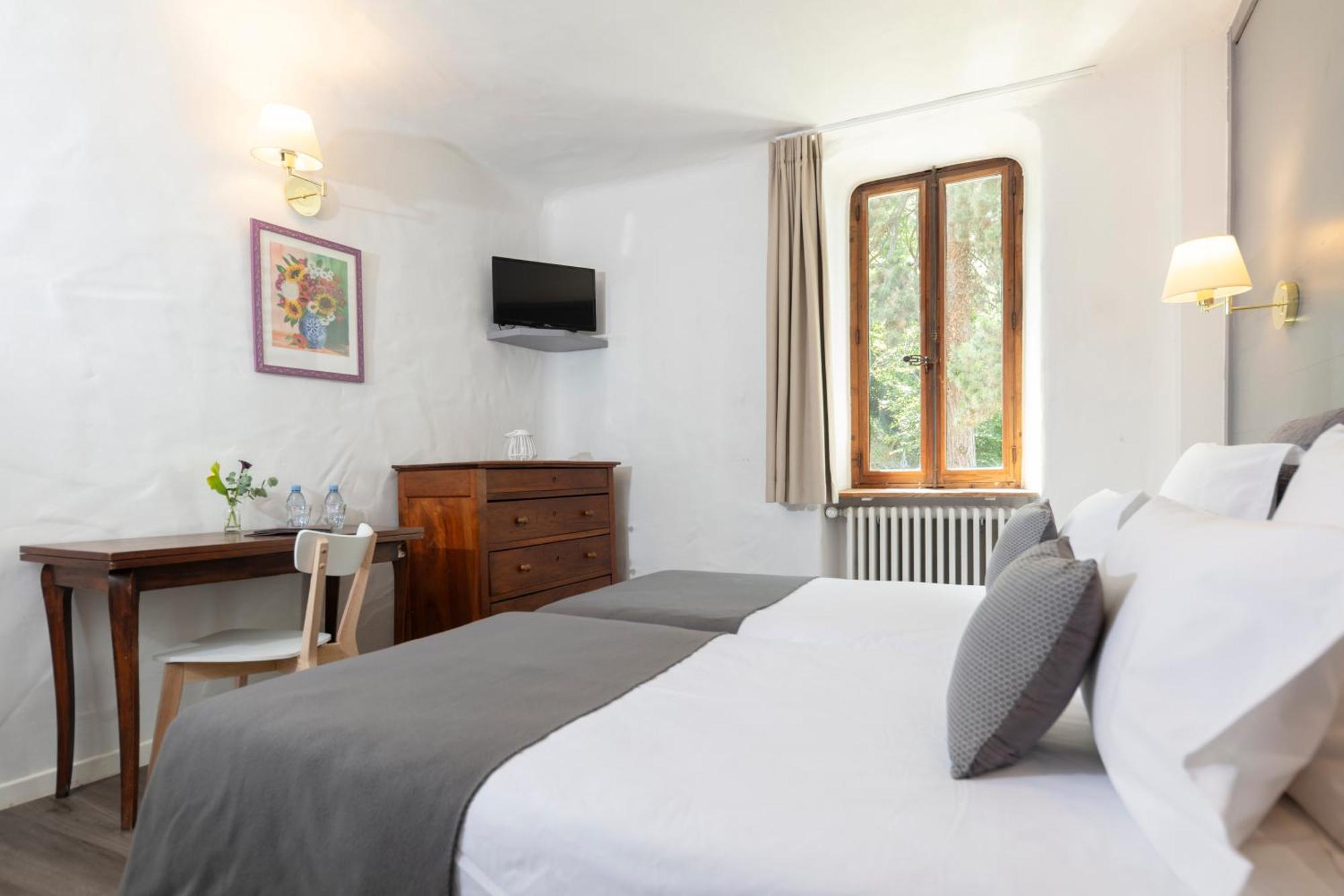 ברידס-לס-באן Hotel Le Belvedere מראה חיצוני תמונה